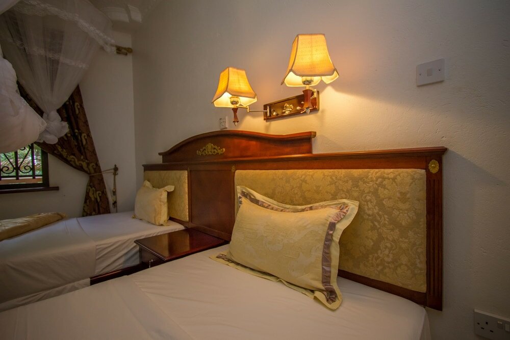 Фото Hibis Hotel