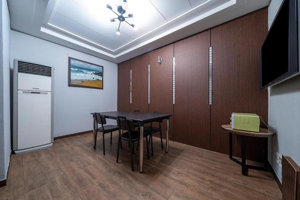 Фото Hotel No. 1