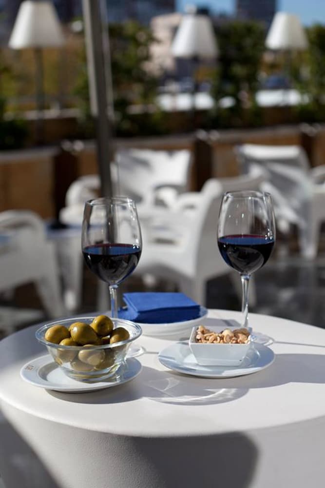 Фото Hotel Villamadrid