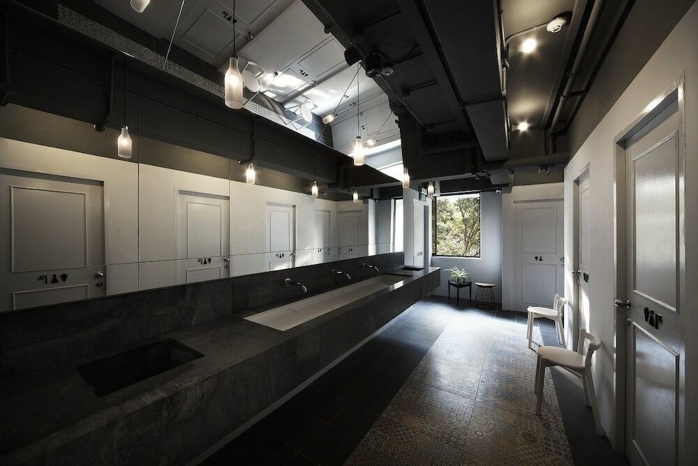 Фото The POD Boutique Capsule Hotel