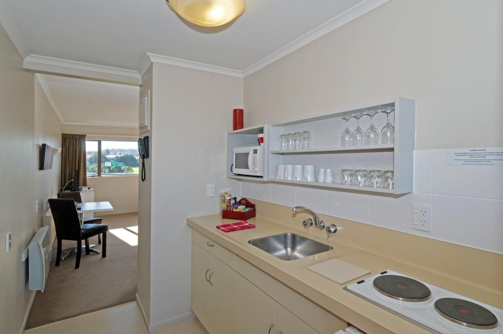 Фото Airport Harbour View Motel