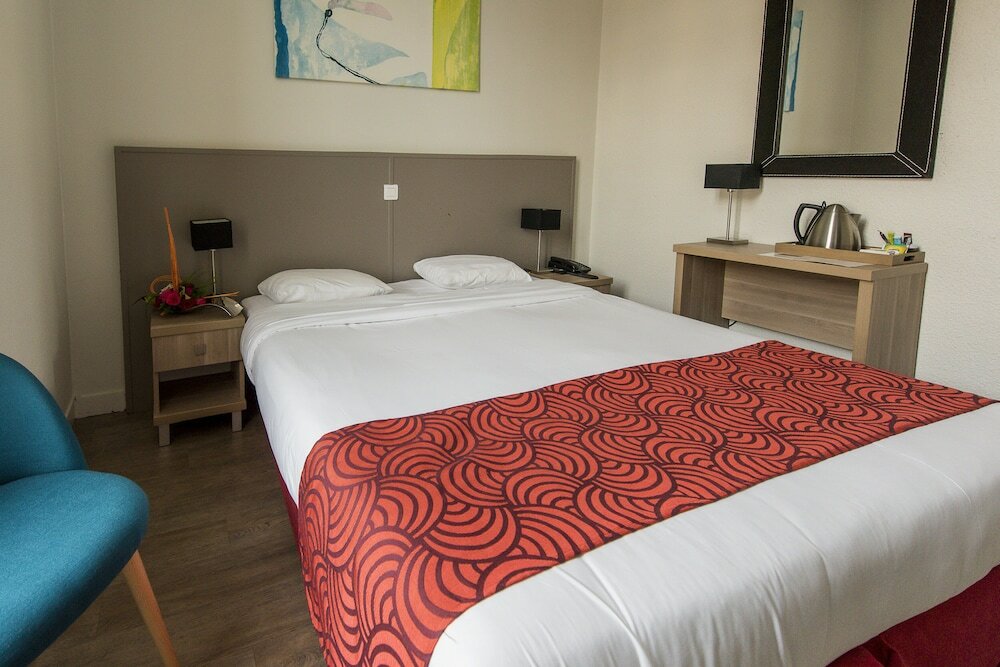 Фото Hotel Bordeaux Clemenceau by HappyCulture