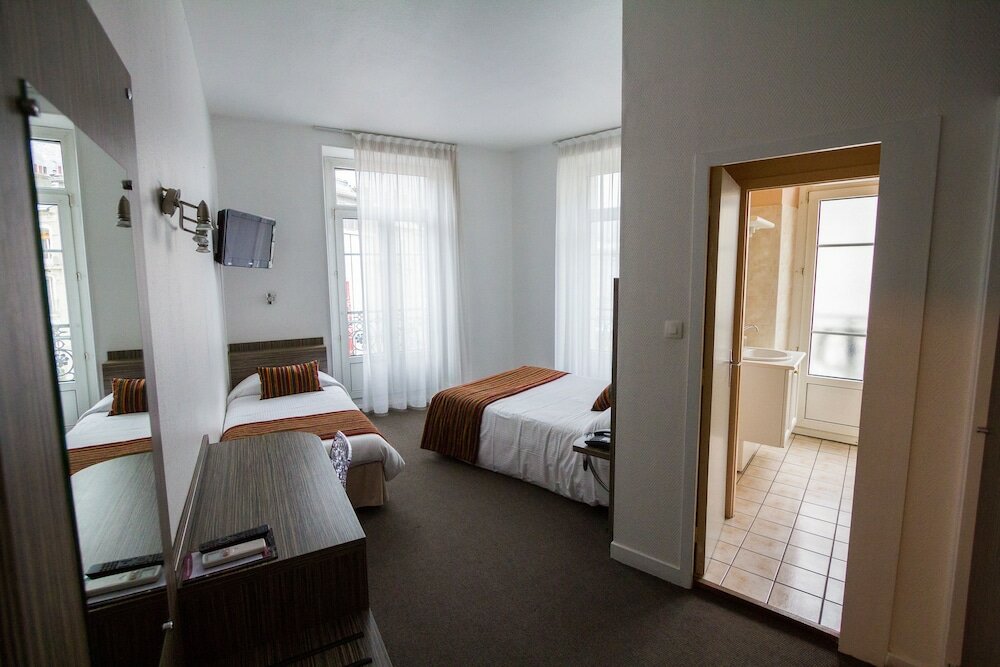 Фото Hôtel de l'Europe Grenoble Hyper Centre