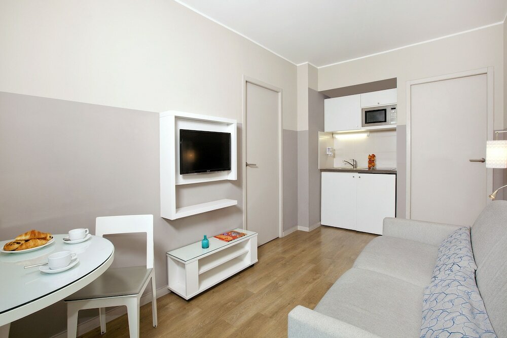 Фото Zenitude Hotel Residences Marseille Saint Charles