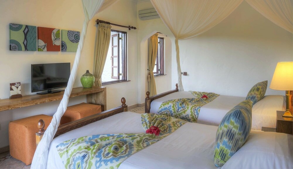 Фото Bluebay Beach Resort & SPA