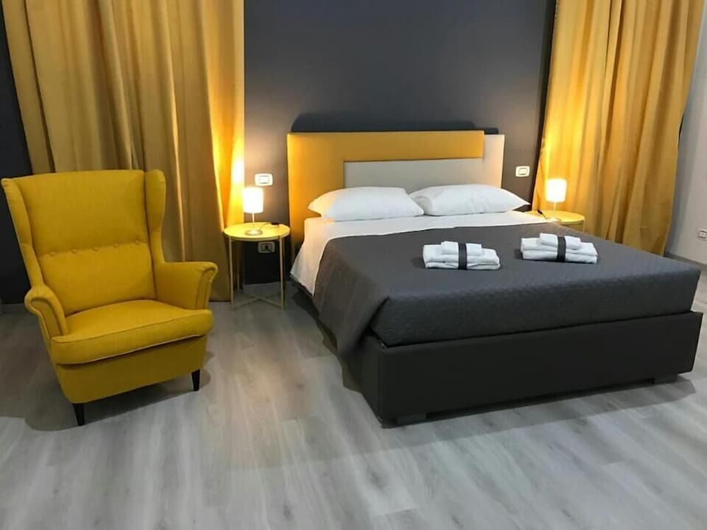 Фото Sensation House