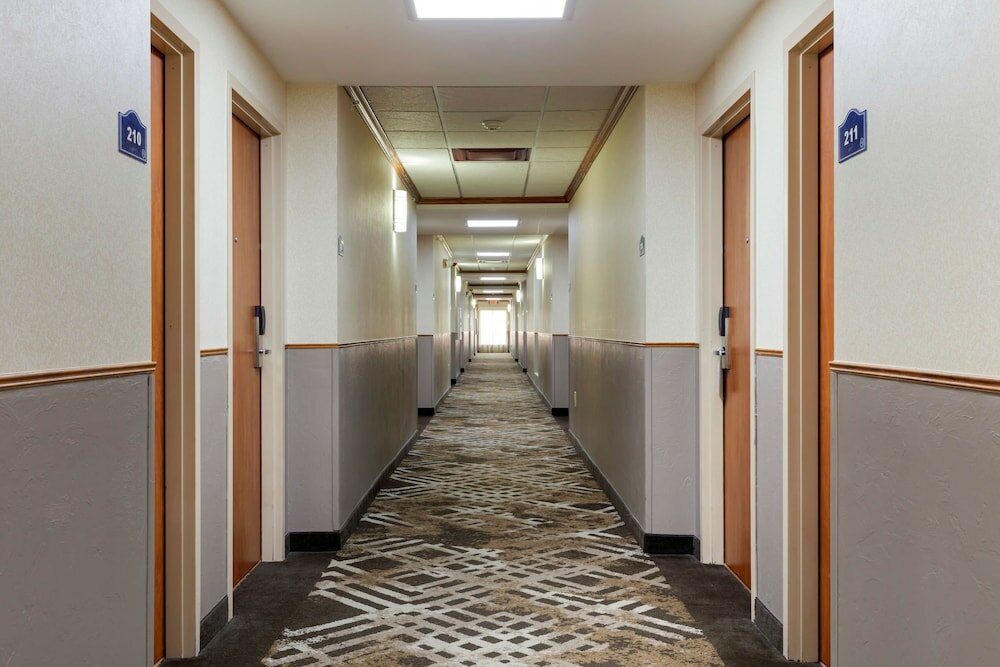 Фото Best Western Seminole Inn & Suites