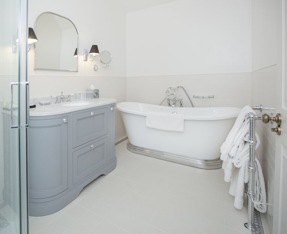 Фото Lords of the Manor Hotel