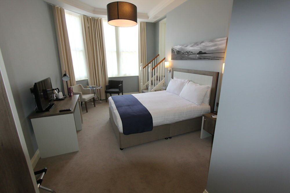 Фото Yarrow Hotel