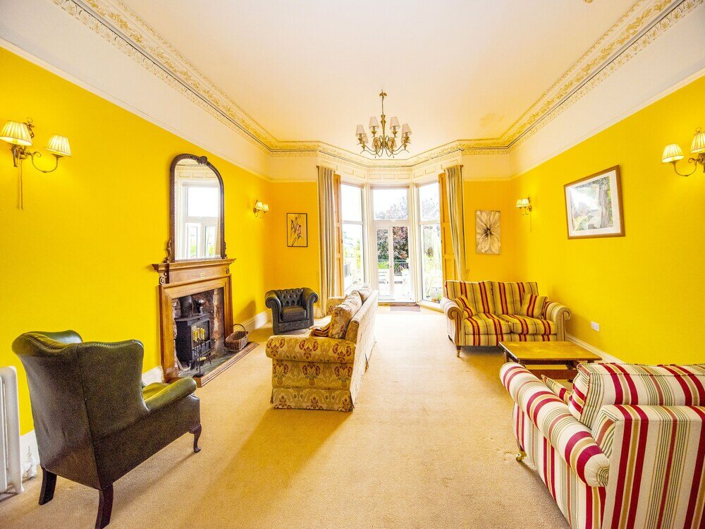 Фото Crofton House Hotel