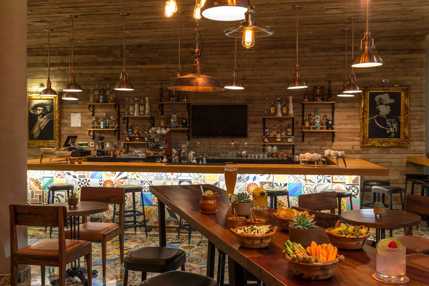 Фото Апартаменты The Fives Downtown Hotel & Residences, Curio Collection by Hilton