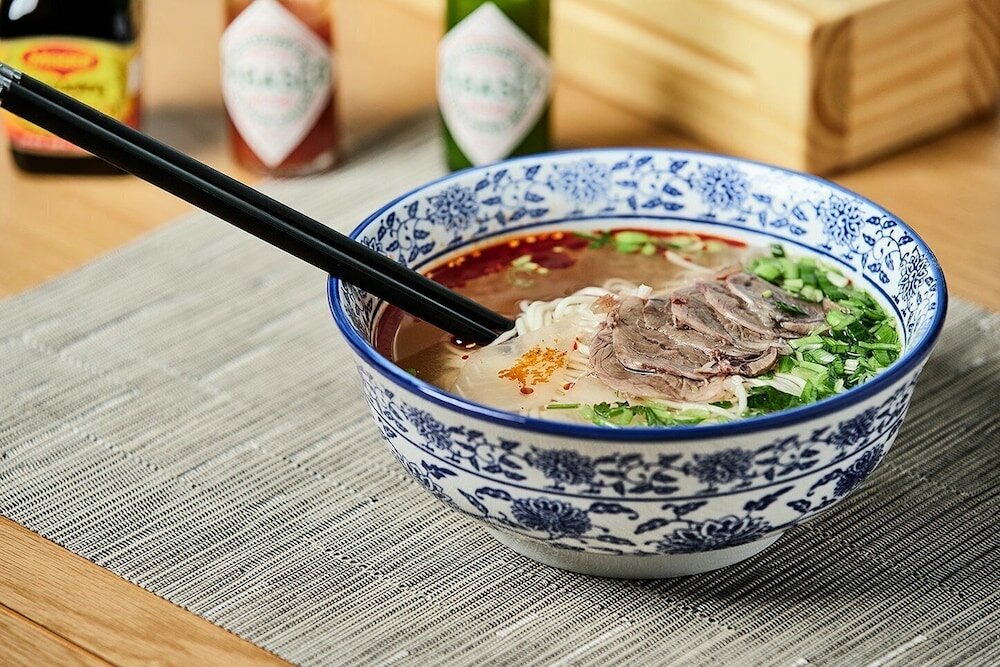 Фото Hualuxe Ningbo Harbor City, an Ihg Hotel