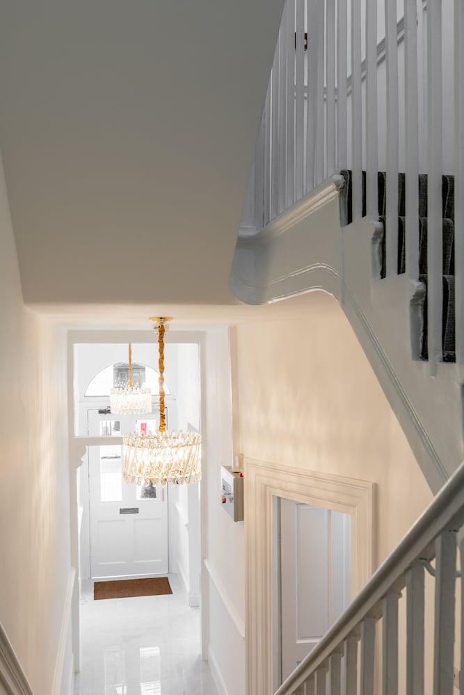 Фото Griffin House Hotel