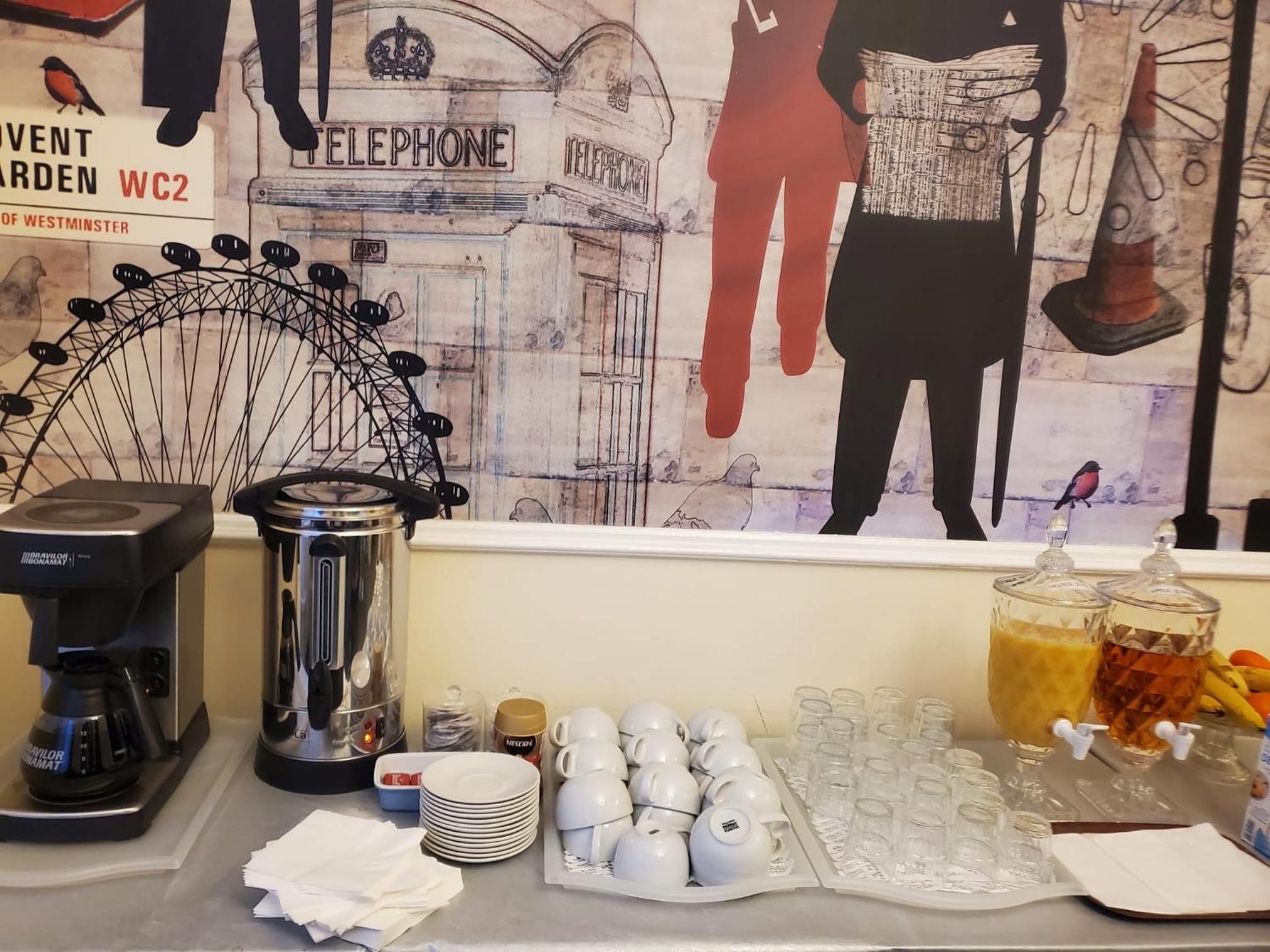 Фото Chelsea House Hotel