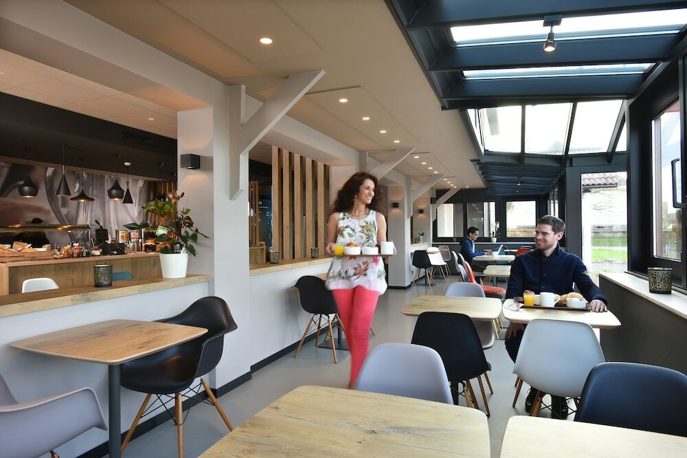 Фото Ibis Charleroi Airport Brussels South