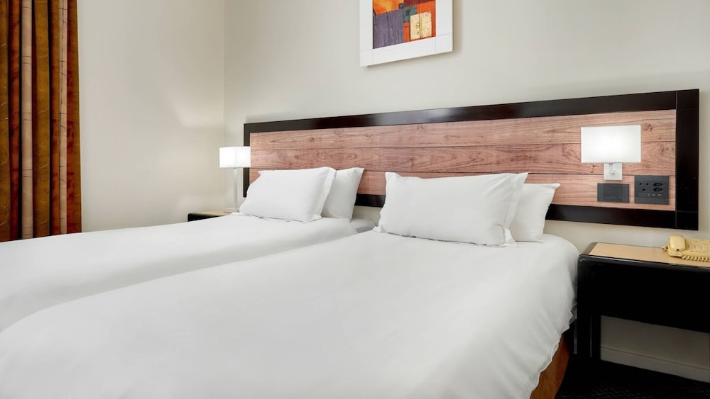 Фото ANEW Hotel Parktonian Johannesburg