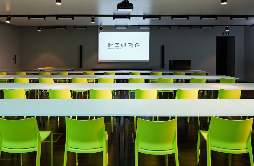 Фото Miura Hotel