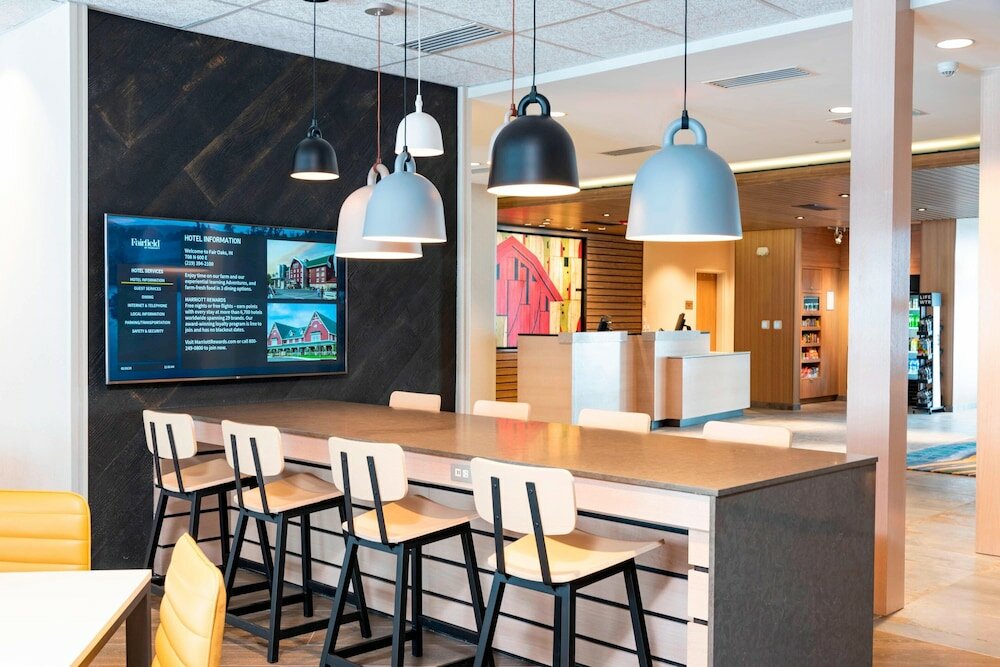 Фото Fairfield Inn & Suites by Marriott Fair Oaks Farms
