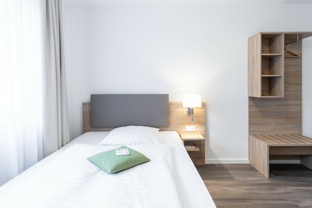 Фото Hotel Köln 2020