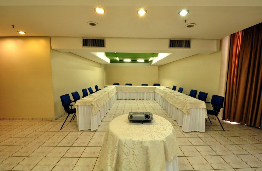 Фото Oft Tamandare Plaza Hotel