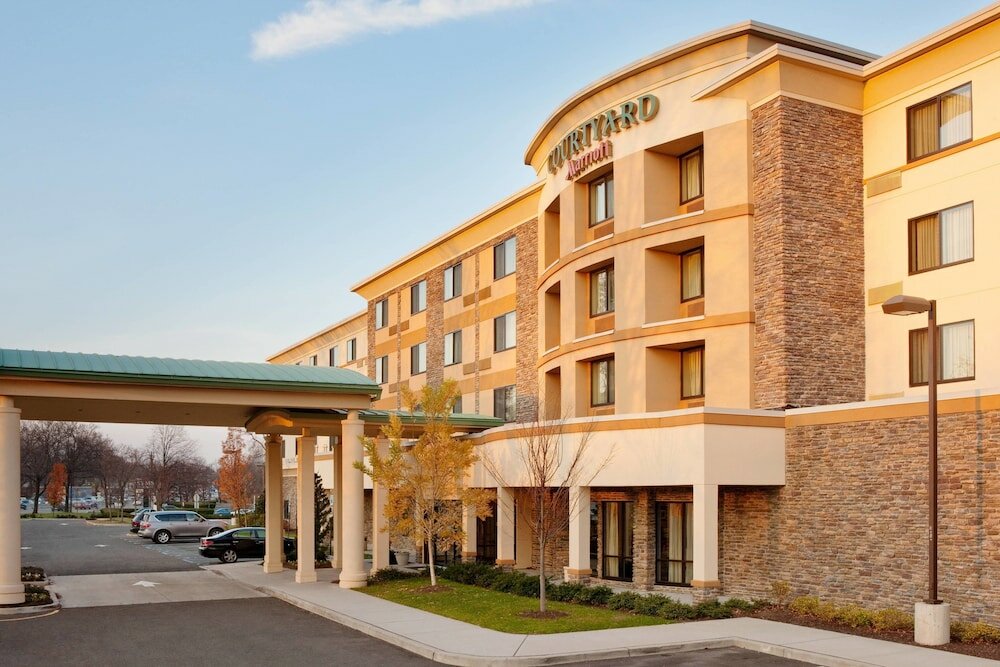 Фото Courtyard by Marriott Paramus