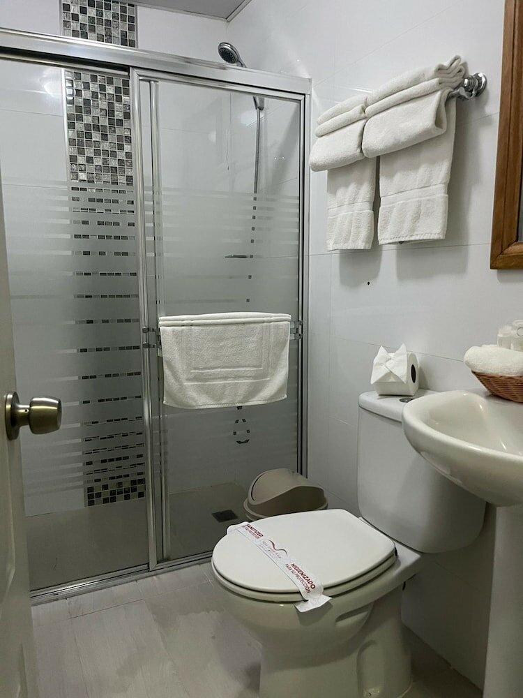 Фото Hotel Century Plaza