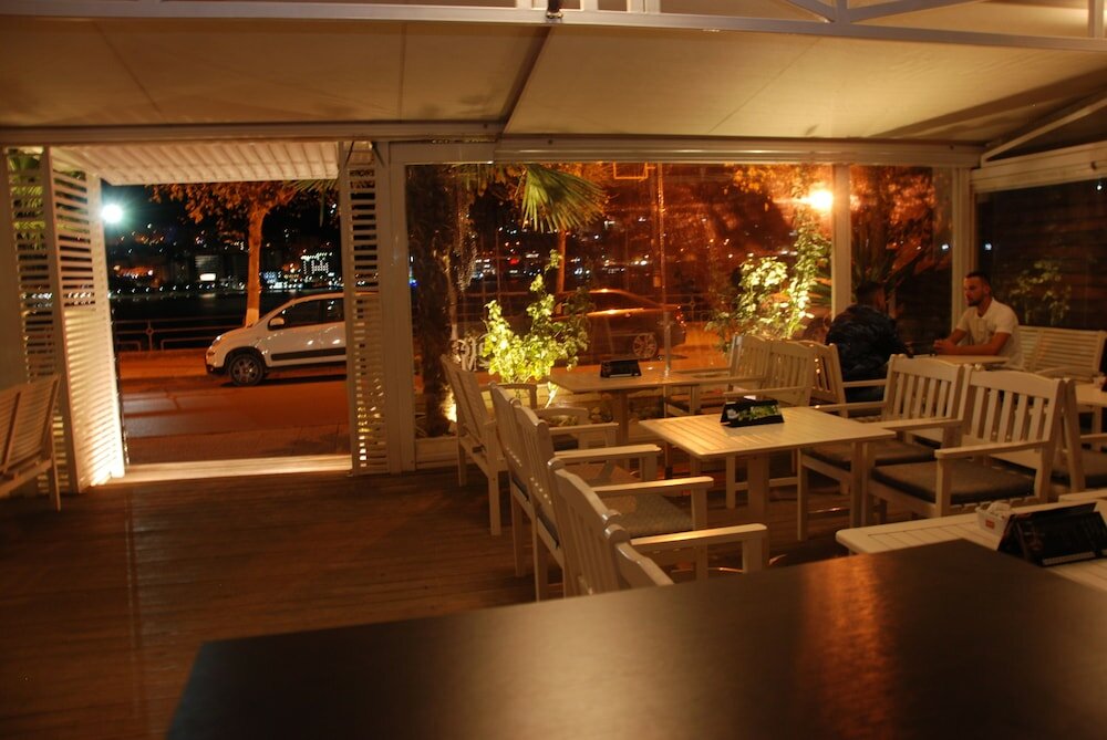 Фото Hotel Mano