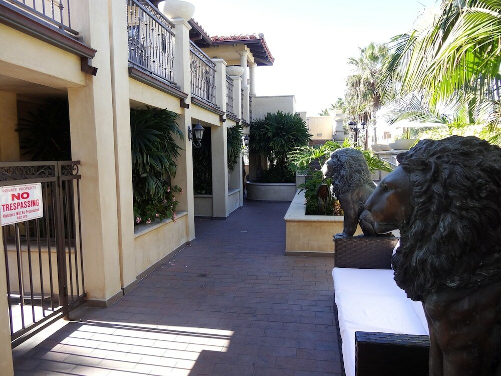 Фото Balboa Inn, On the Beach