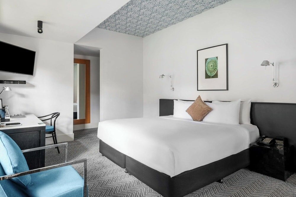 Фото Peppers Gallery Hotel Canberra