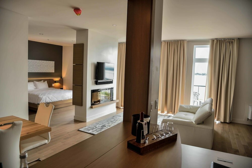 Фото La Cache du Lac Champlain by Ôrigine