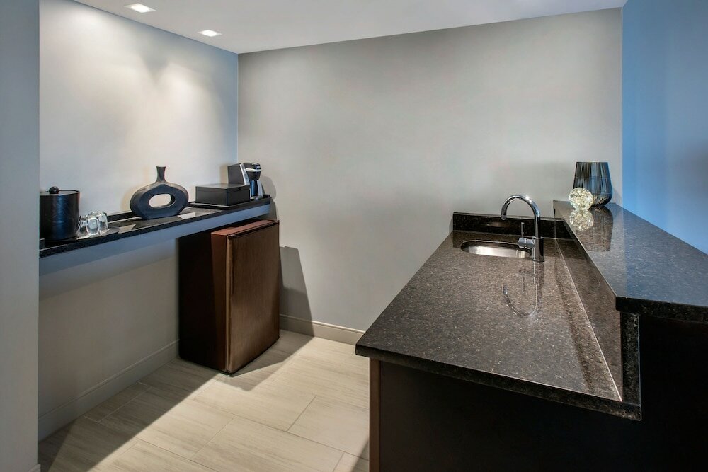 Фото Boston Marriott Burlington