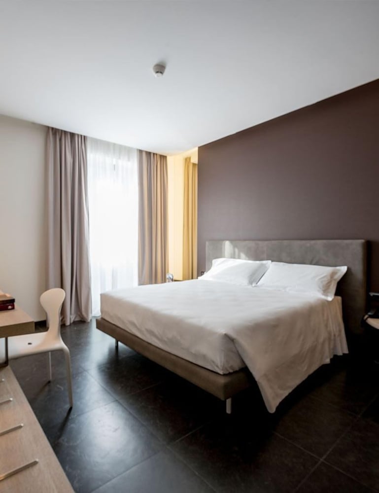 Фото Hotel Fuori Le Mura, Altamura