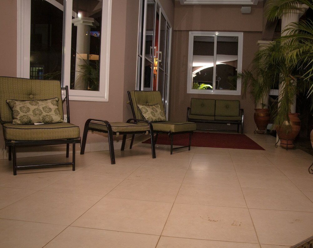 Фото Appiah's Royal Suites