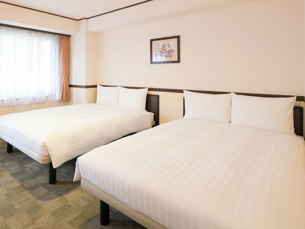 Фото Toyoko Inn Yashio Ekimae