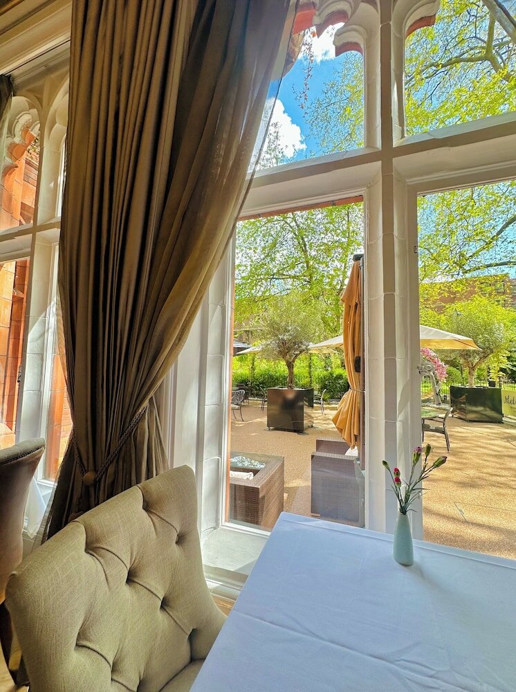 Фото St Paul's Hotel