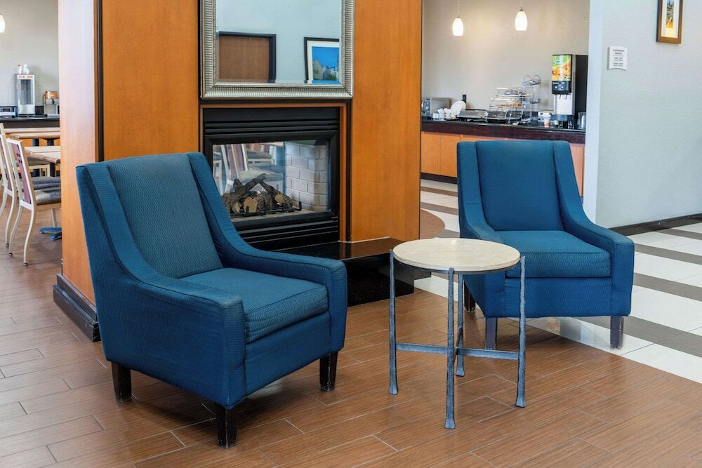 Фото Quality Suites Ne Indianapolis Fishers