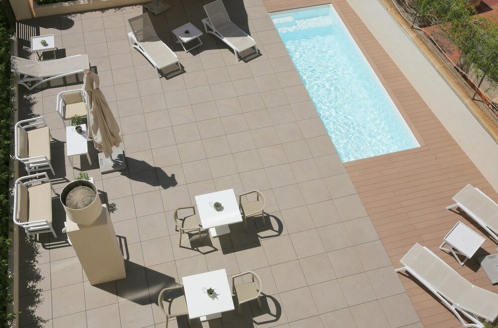 Фото Intelier Rosa