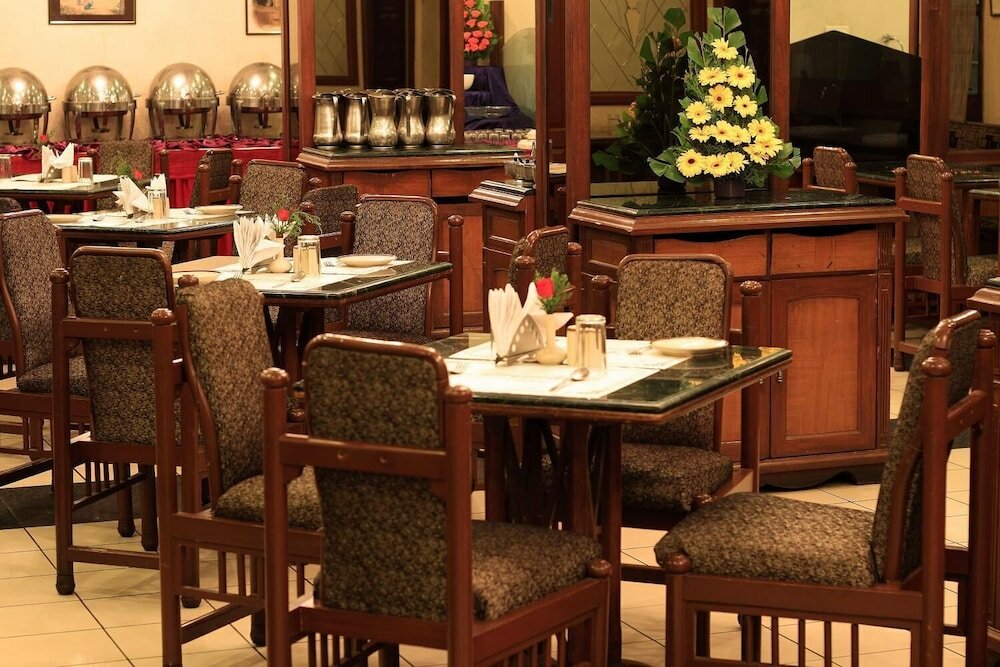 Фото Hotel Basant Residency