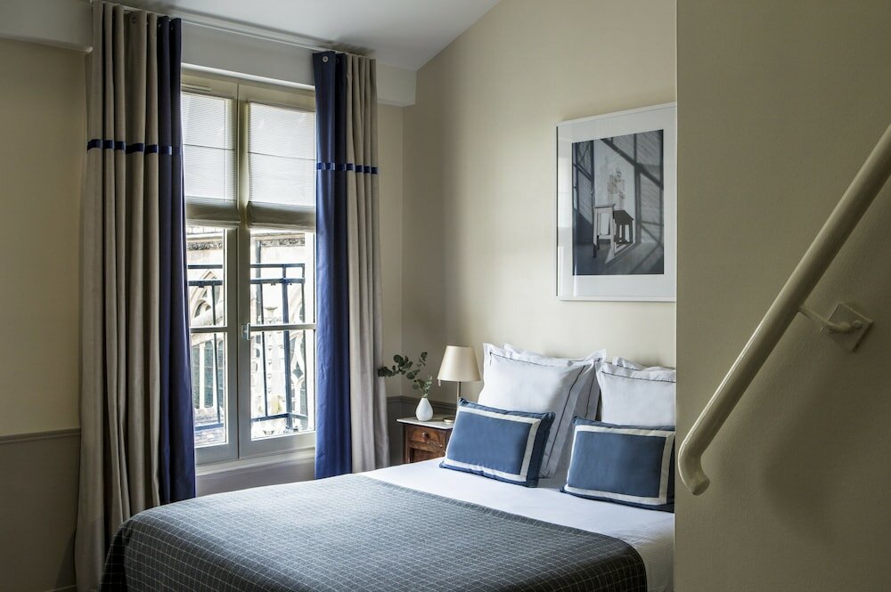 Фото Hôtel de la Place du Louvre