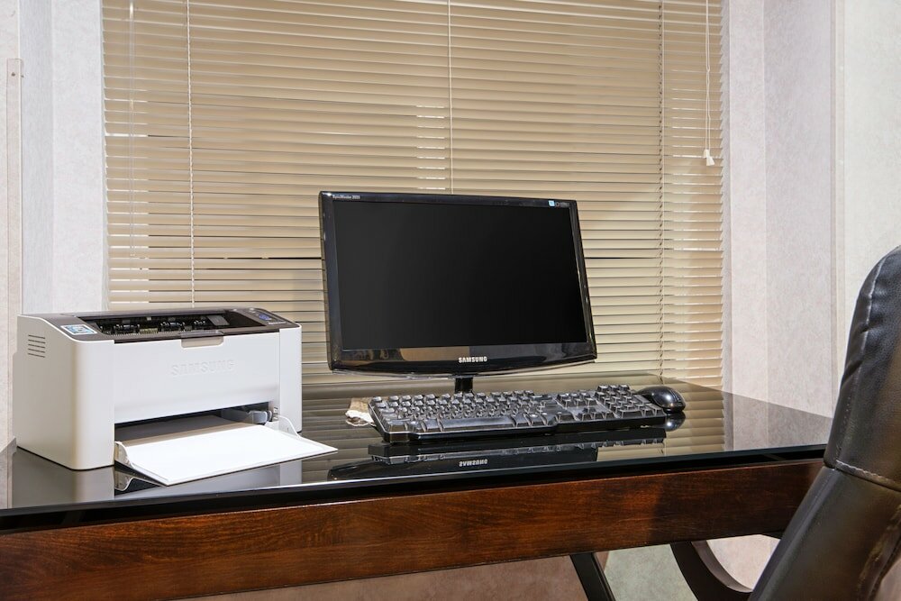 Фото Baymont by Wyndham Pella