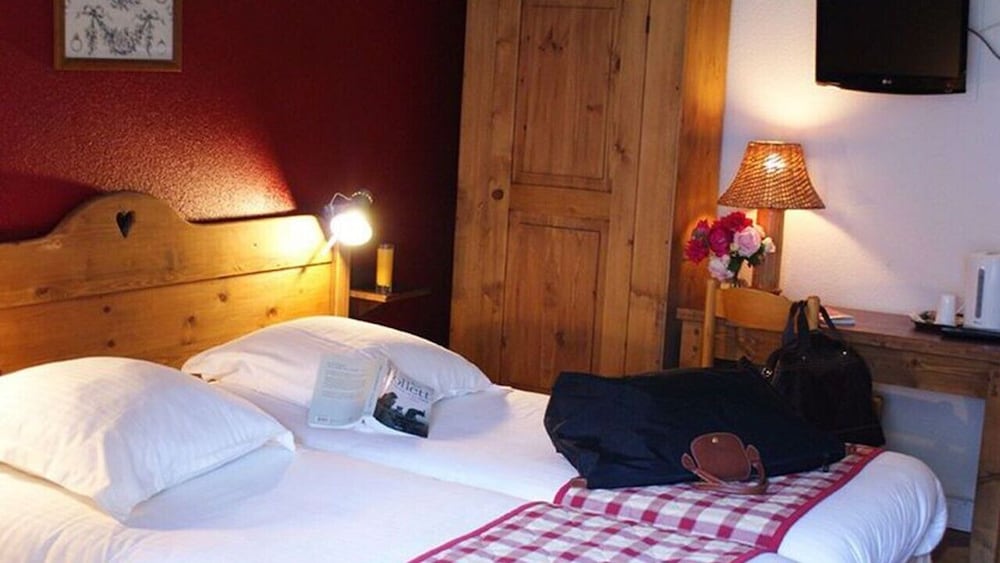 Фото Hôtel Porte de Genève