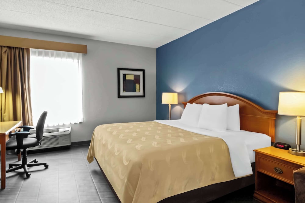 Фото Quality Inn & Suites Cvg Airport