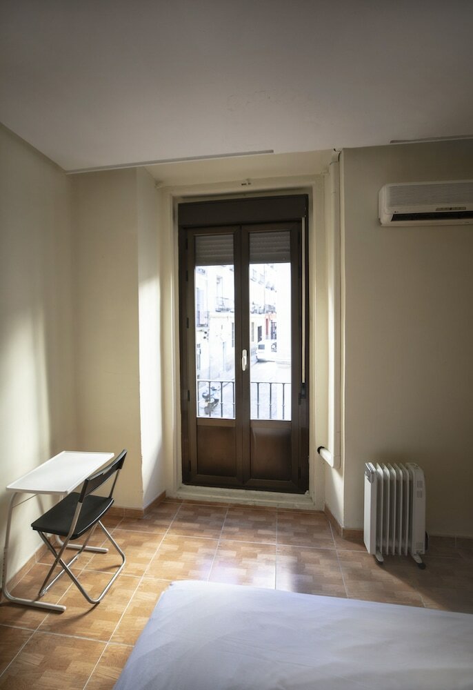 Фото Hostal Los Perales