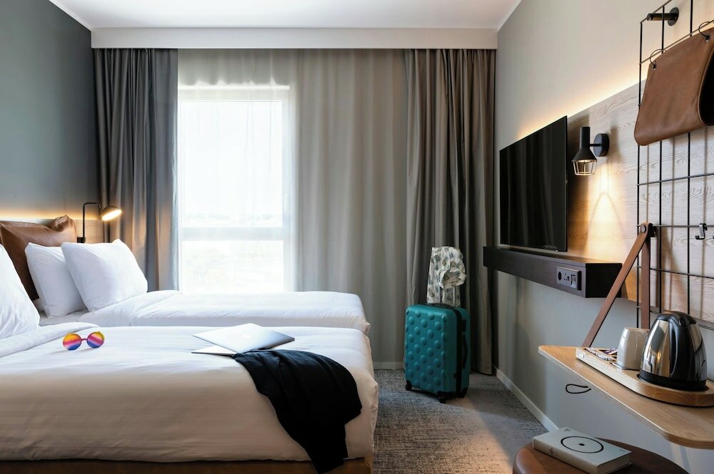 Фото Moxy Plymouth