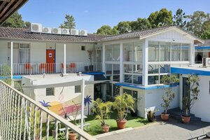 Гостиница Baileys Parkside Motel by VetroBlu