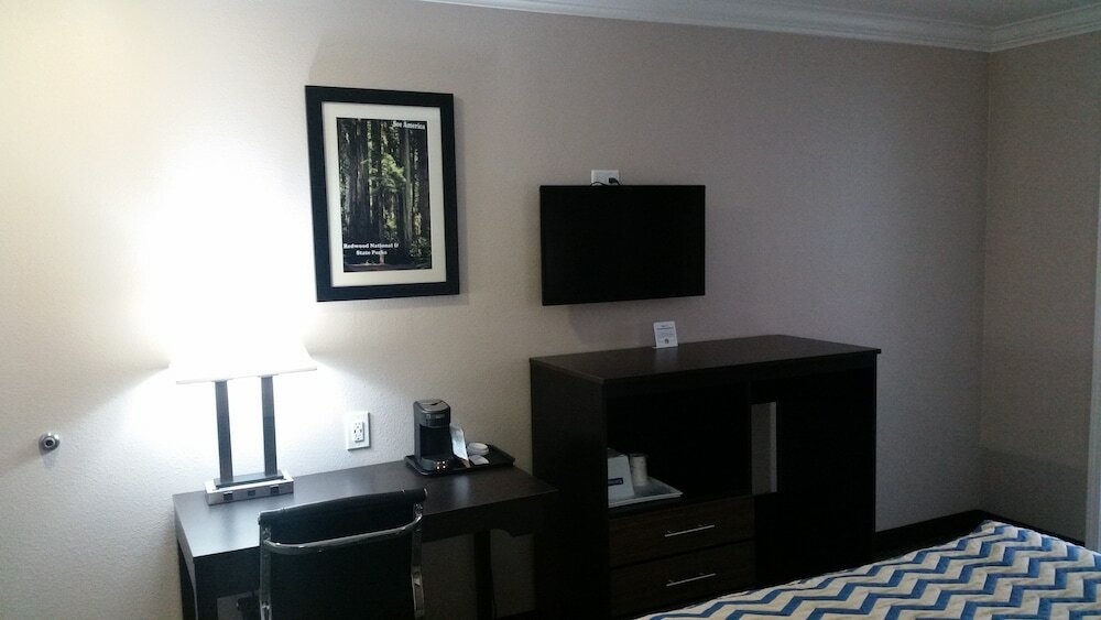 Фото Travelodge by Wyndham Eureka