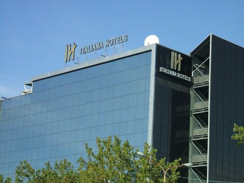 Внешний вид отеля Italiana Hotels Cosenza в Козенце, фото 3