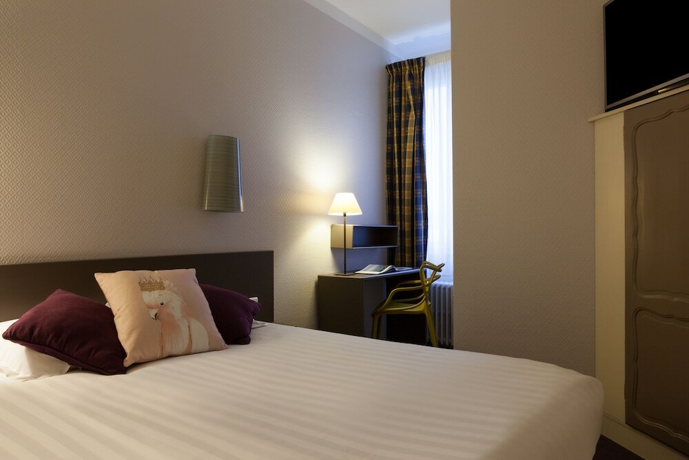 Фото Hotel Le Sevigne Rennes