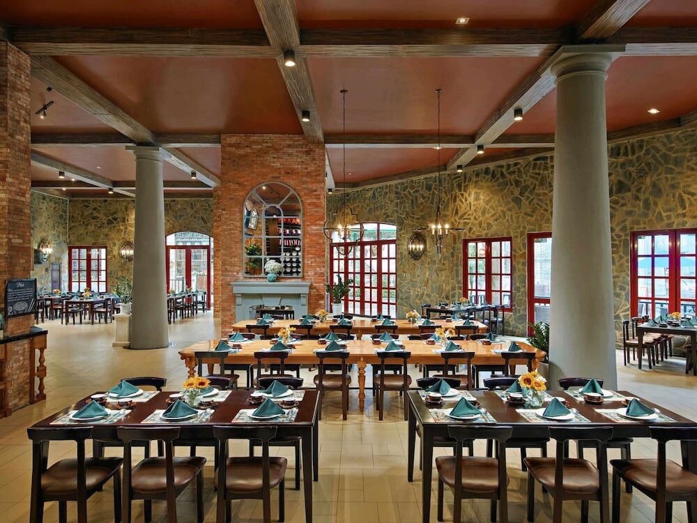 Фото Mercure Danang French Village Bana Hills
