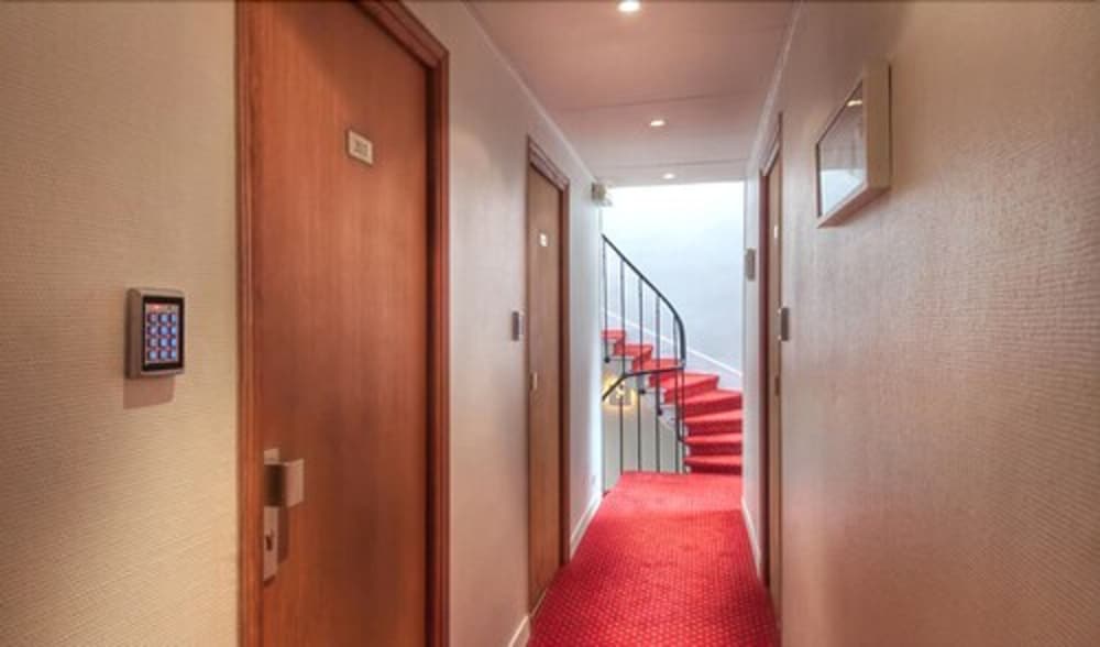 Фото Hotel Edgar Quinet